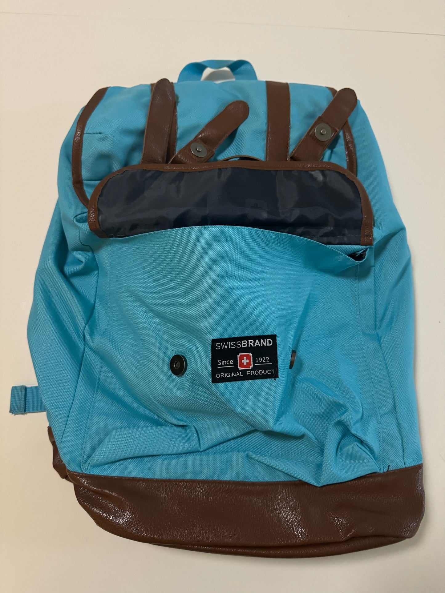 Mochila aqua con cafe