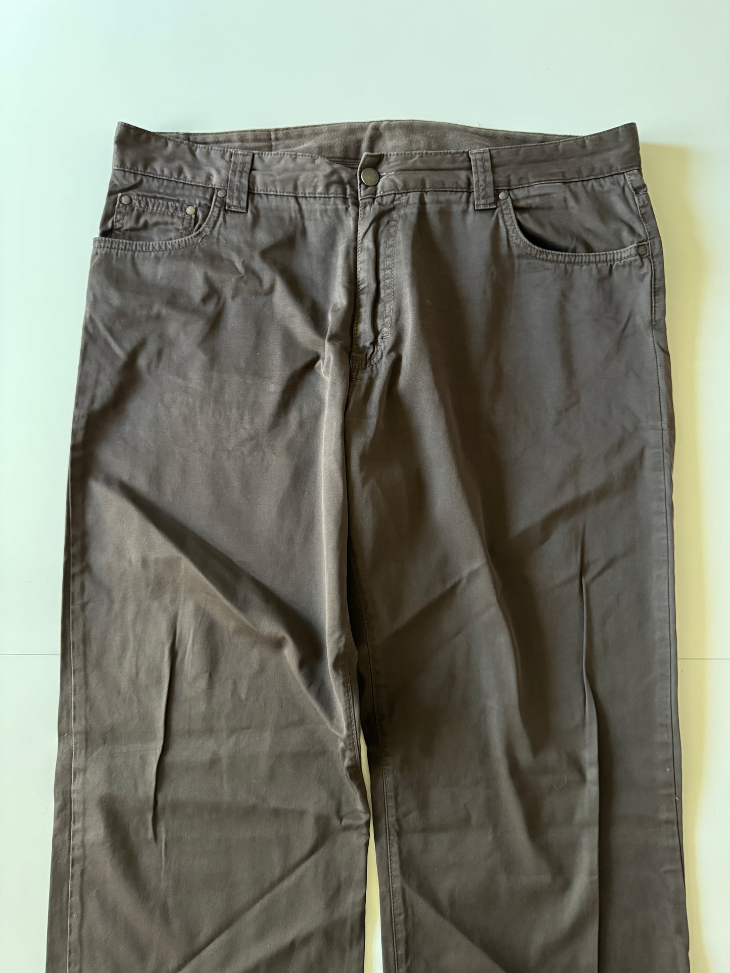 Pantalones cafe, Talla 38, Hombre