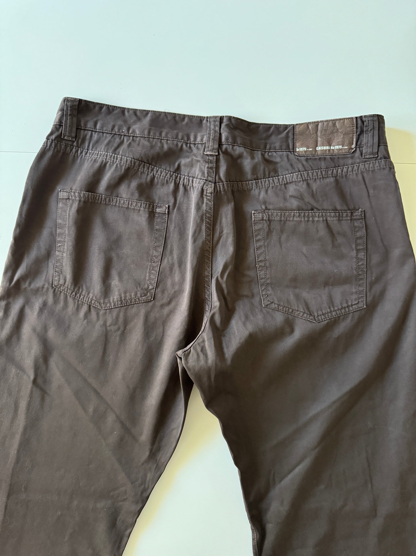 Pantalones cafe, Talla 38, Hombre