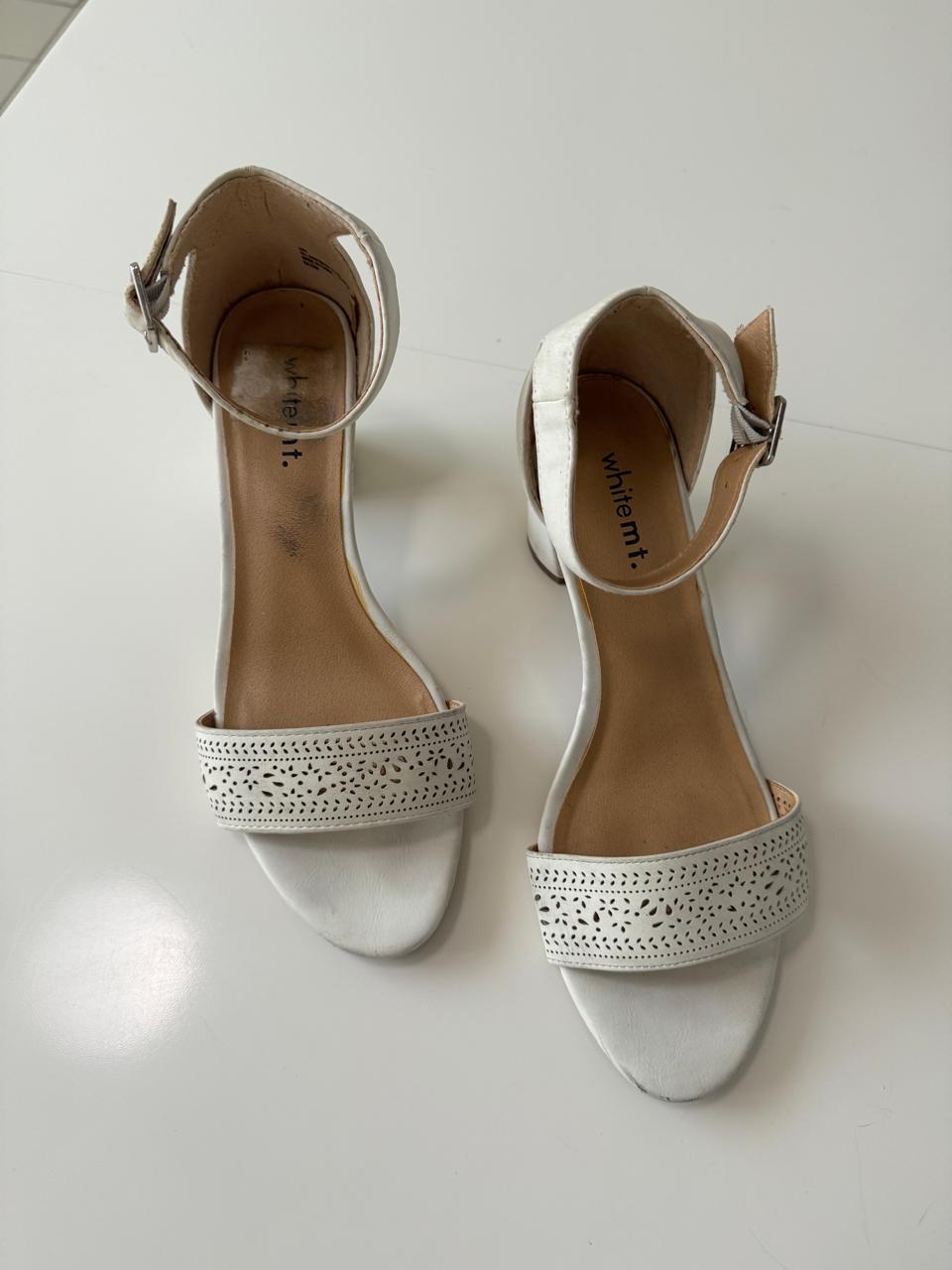 Sandalias beige, Talla 10 Usa, Mujer