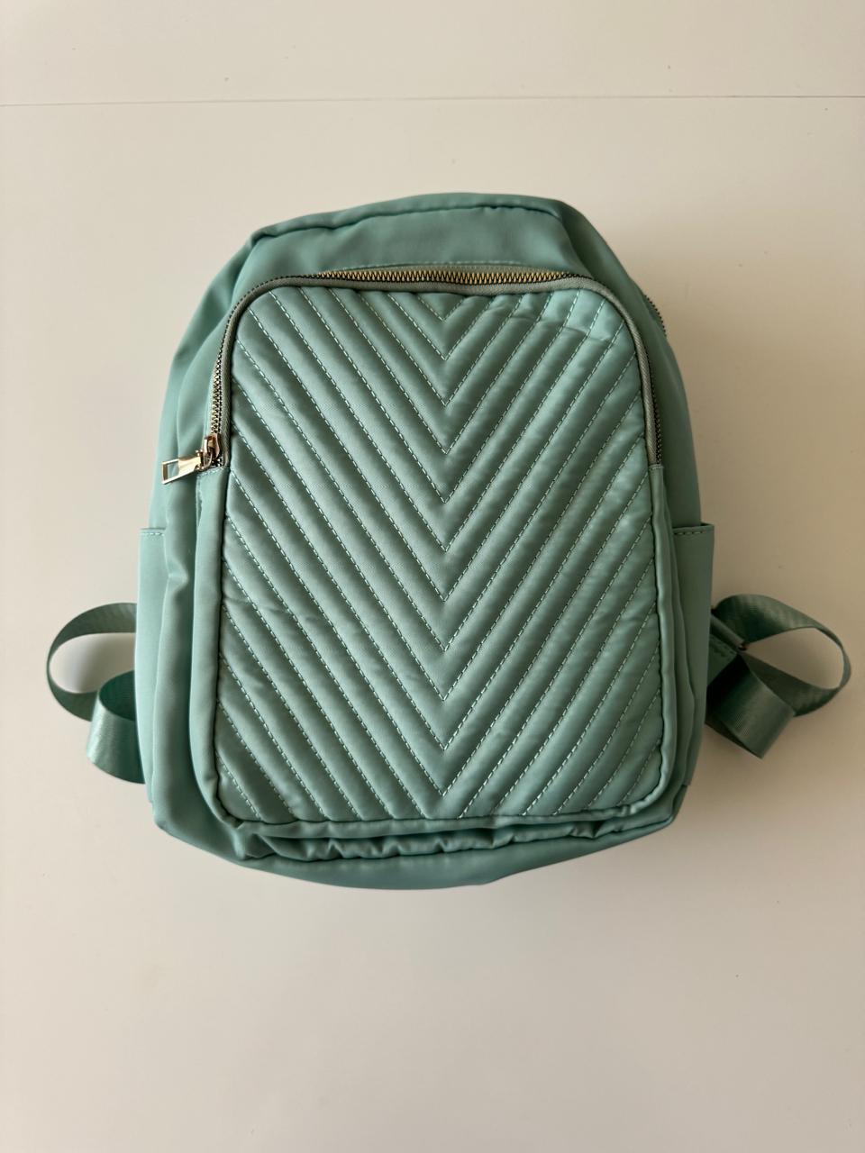 Mochila verde menta