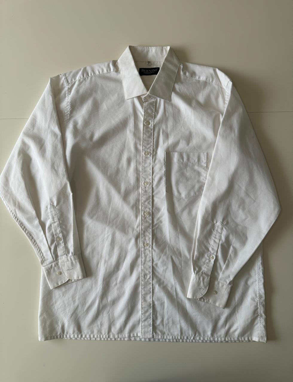 Camisa blanca de vestir, Talla L, Cuello 17.5, Manga 44,4, Hombre