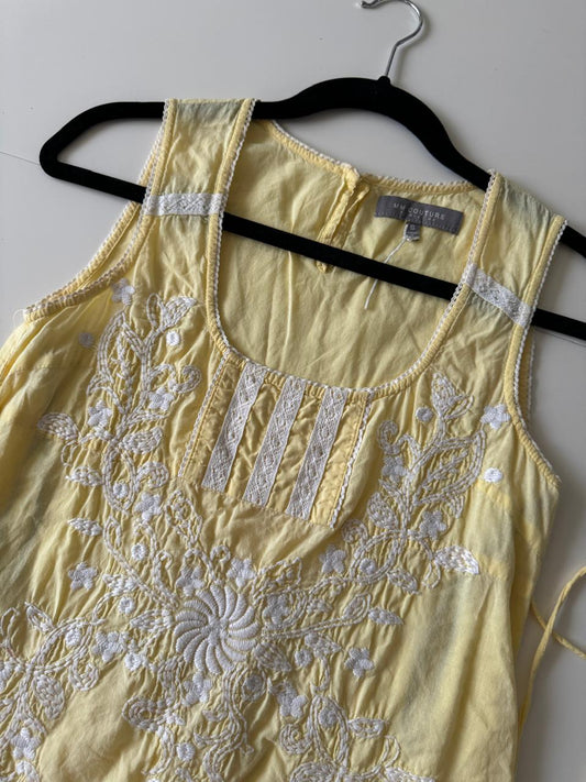 Blusa amarilla bordada, Talla S, Mujer