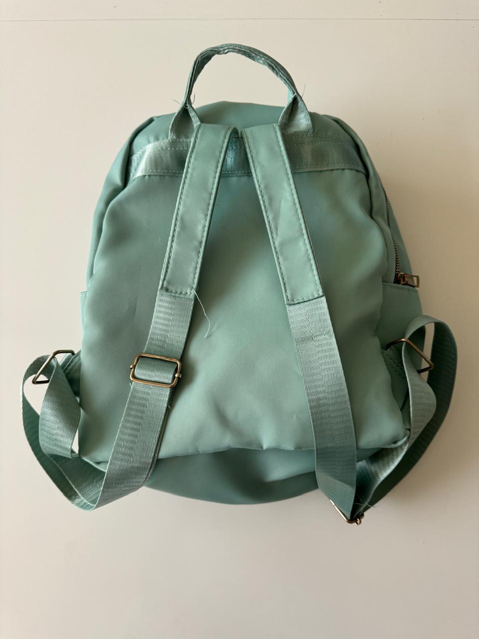 Mochila verde menta