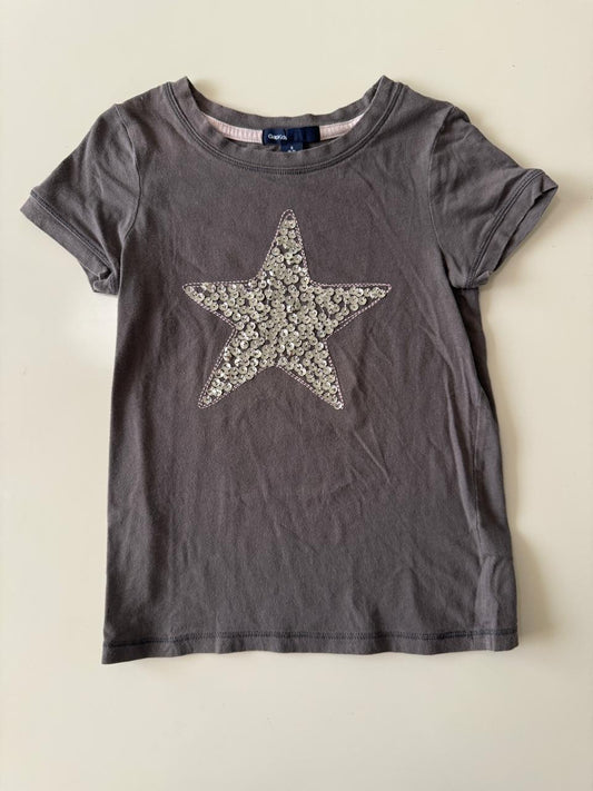 Playera gris con estrella de lentejuelas, Talla S, 6-7 años, Niña