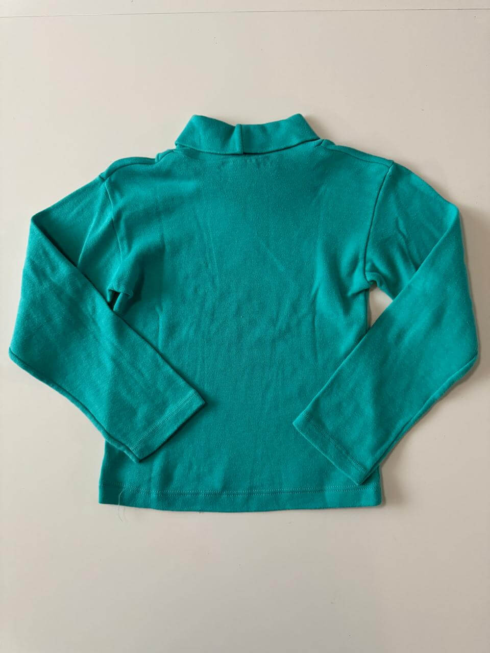 Playera de cuello de tortuga verde, Talla 8 años, Niña