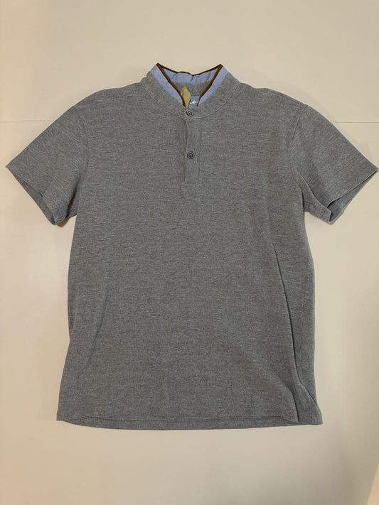 Polo gris, cuello mao, Talla S, Corte Juvenil, Hombre