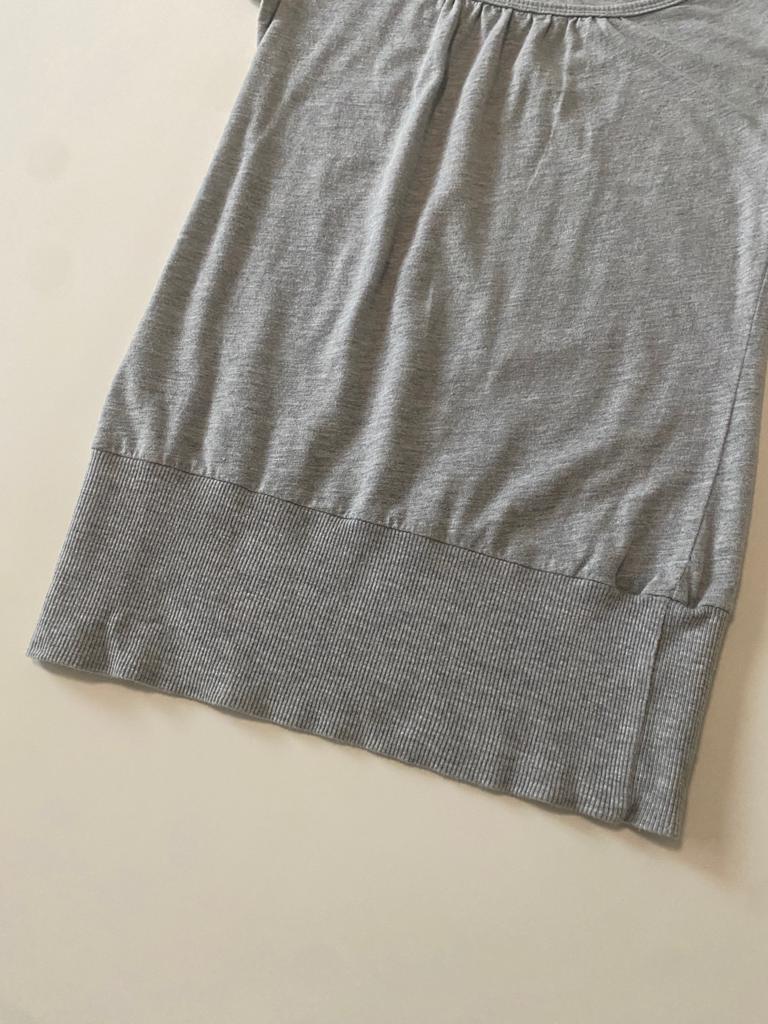 Playera gris, Talls XS, Mujer