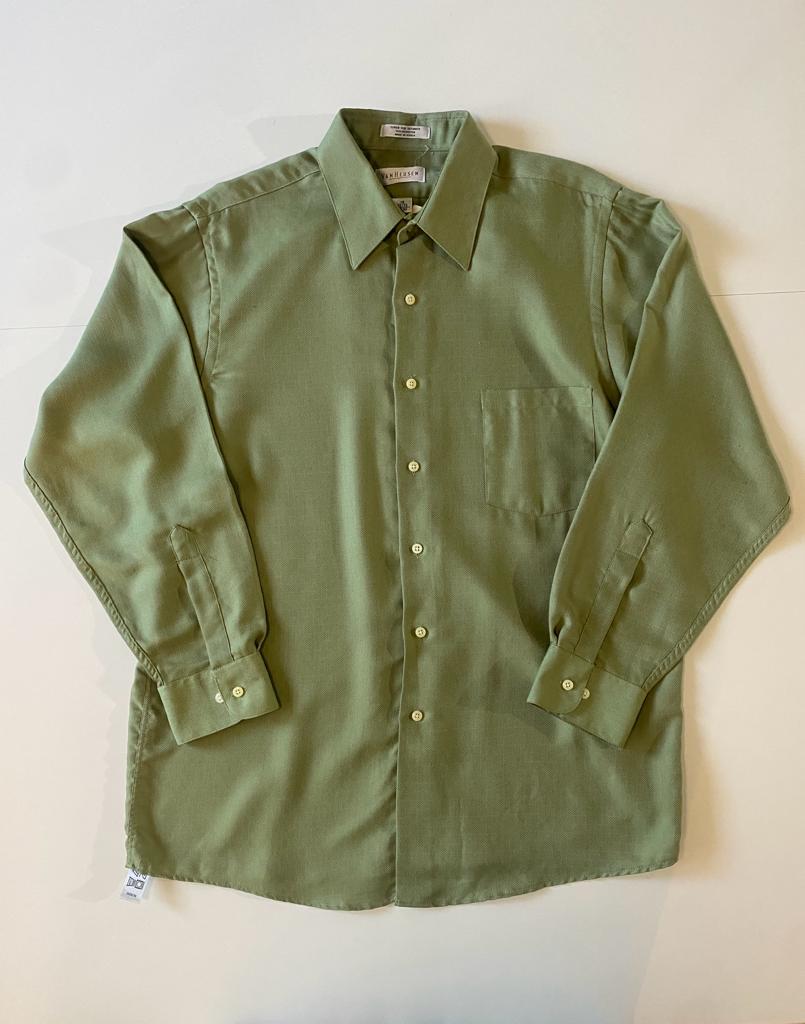 Camisa verde, Talla L, Cuello 16, Manga 32-33, Hombre