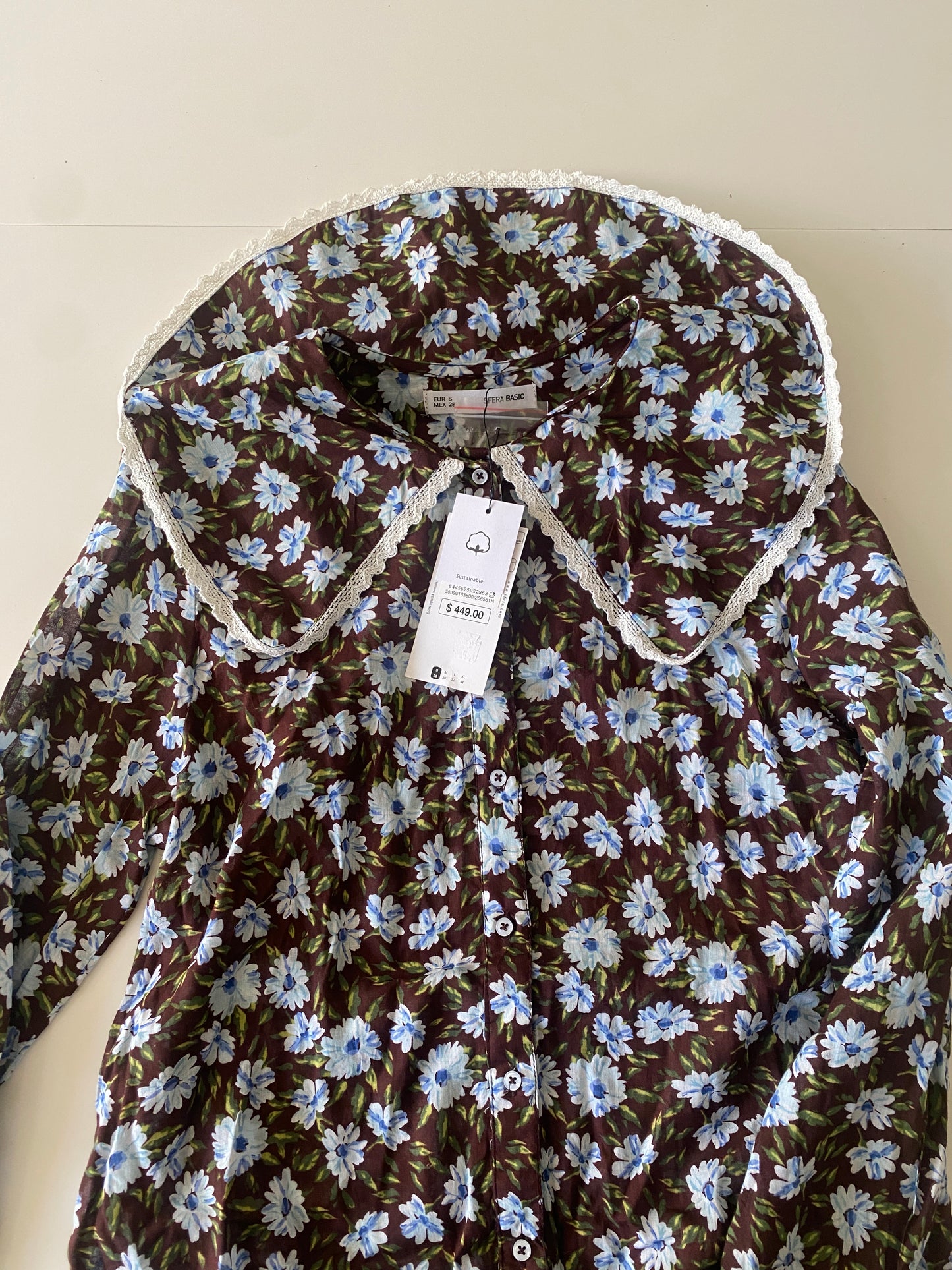 Camisa manga larga y cuello de puntilla, Talla S, NWT, Mujer