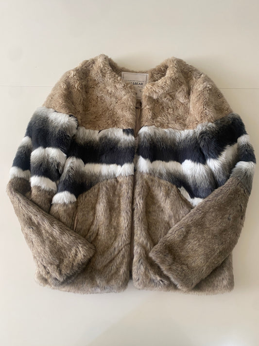 Chaqueta de faux fur, Talla M, NWT, Mujer