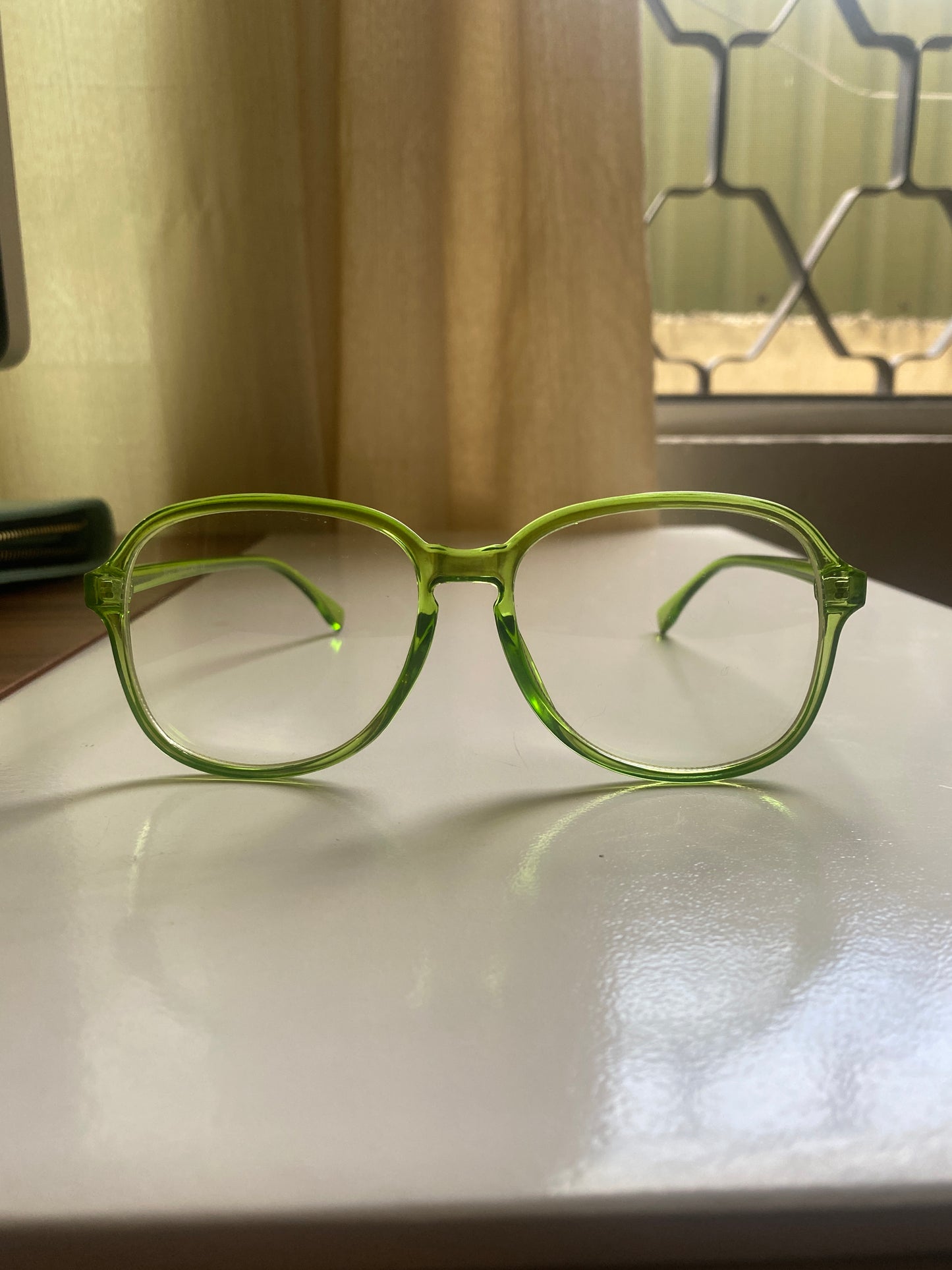 Lentes verdes, Unisex