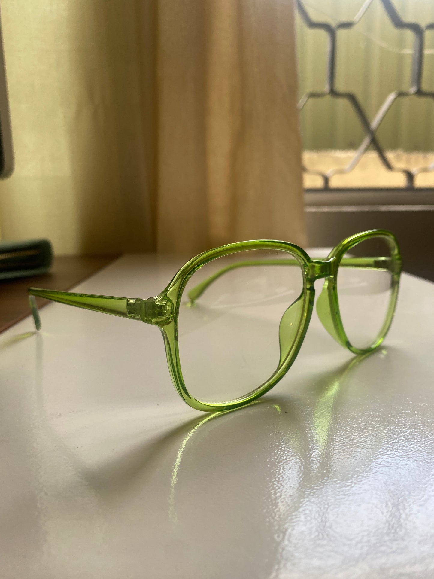 Lentes verdes, Unisex